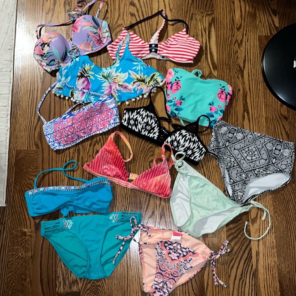 12 Piece Bikini Swimsuit Pattern Floral Summer Colorful Cute Tops & Bottoms Lot